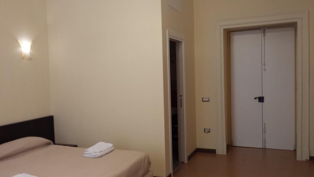 Duomo 89 Bed & Breakfast Naples Room photo
