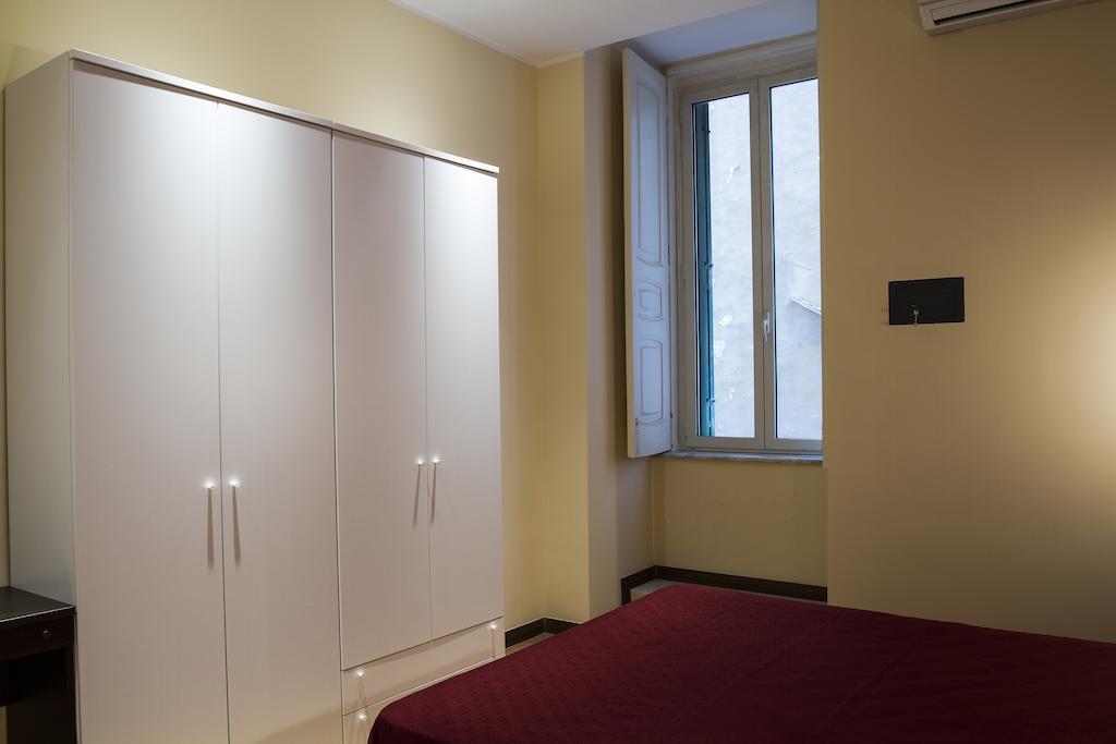 Duomo 89 Bed & Breakfast Naples Room photo